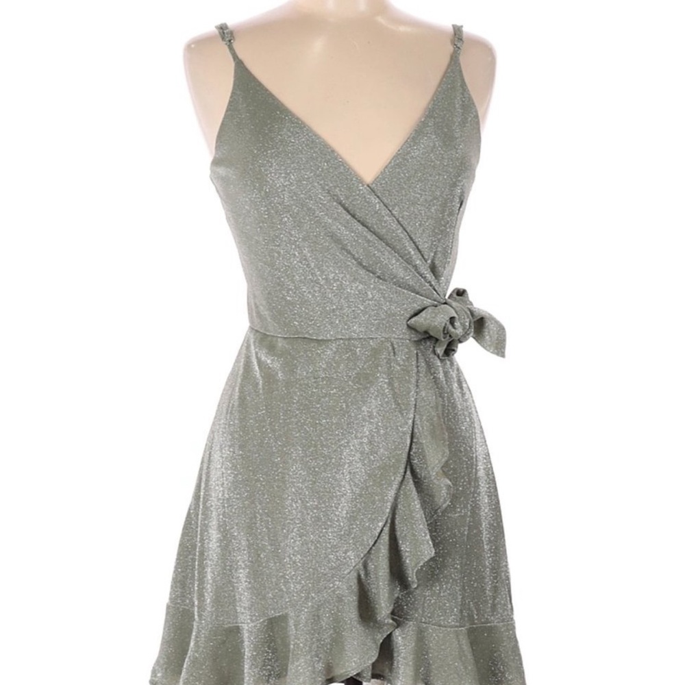 Saints + Secrets Sparkle Shimmer Sage Green wrap dress Size Small NWT Shimmery